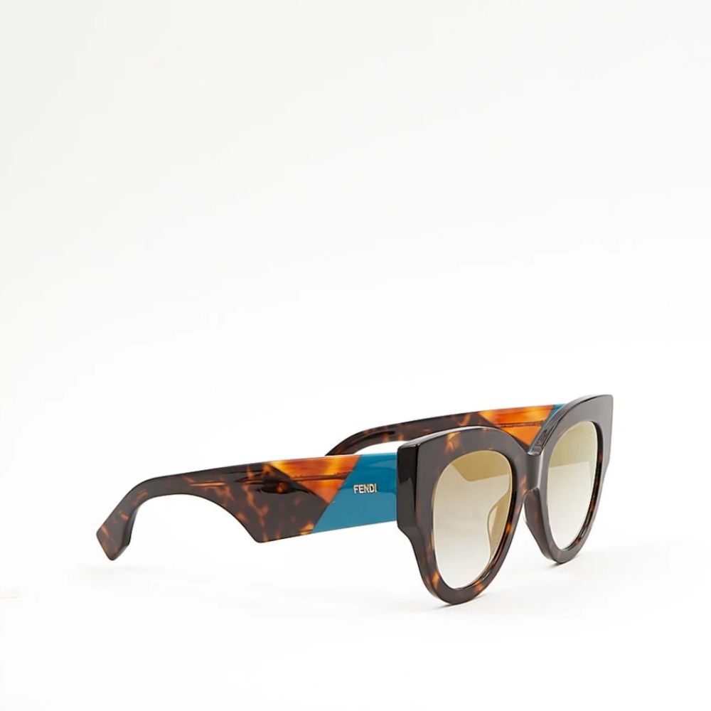 Fendi Brown Tortoise / Turquoise FF0264
Oversize Cat Eye Sunglasses